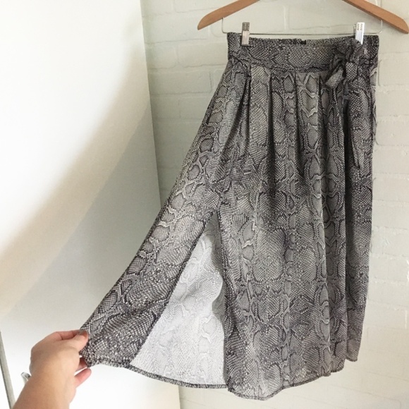 Anthropologie x Maeve Midi skirt Mobwife Flowy snakeskin print Pockets 0 - Picture 11 of 14